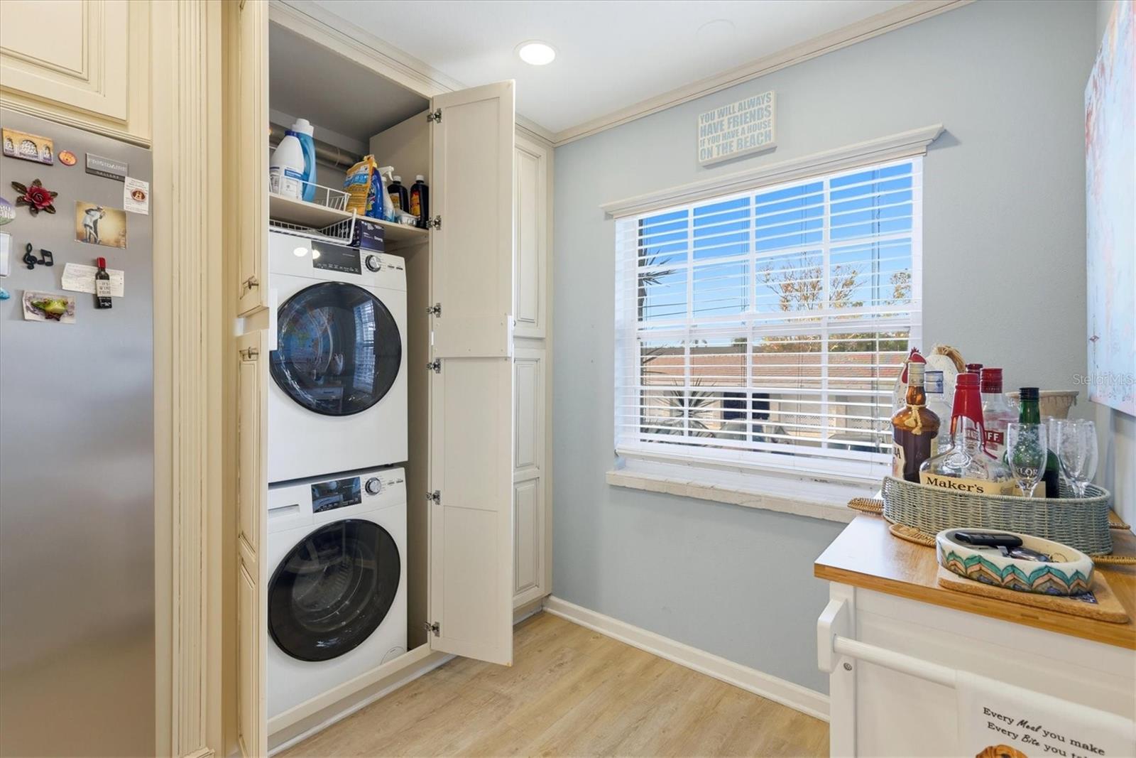 Image 33 of 75 For 1323 Perico Point Circle 107