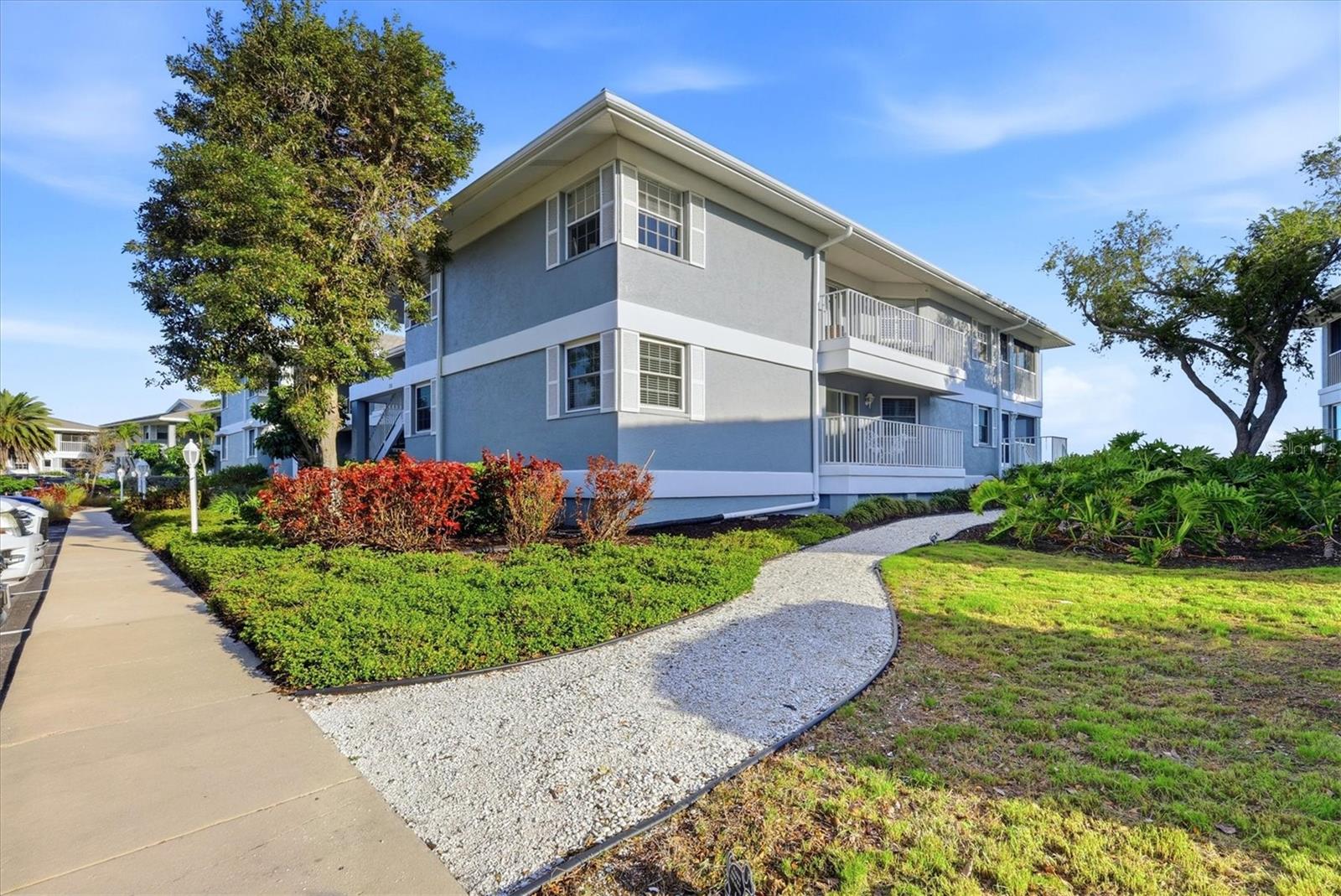 Image 38 of 75 For 1323 Perico Point Circle 107