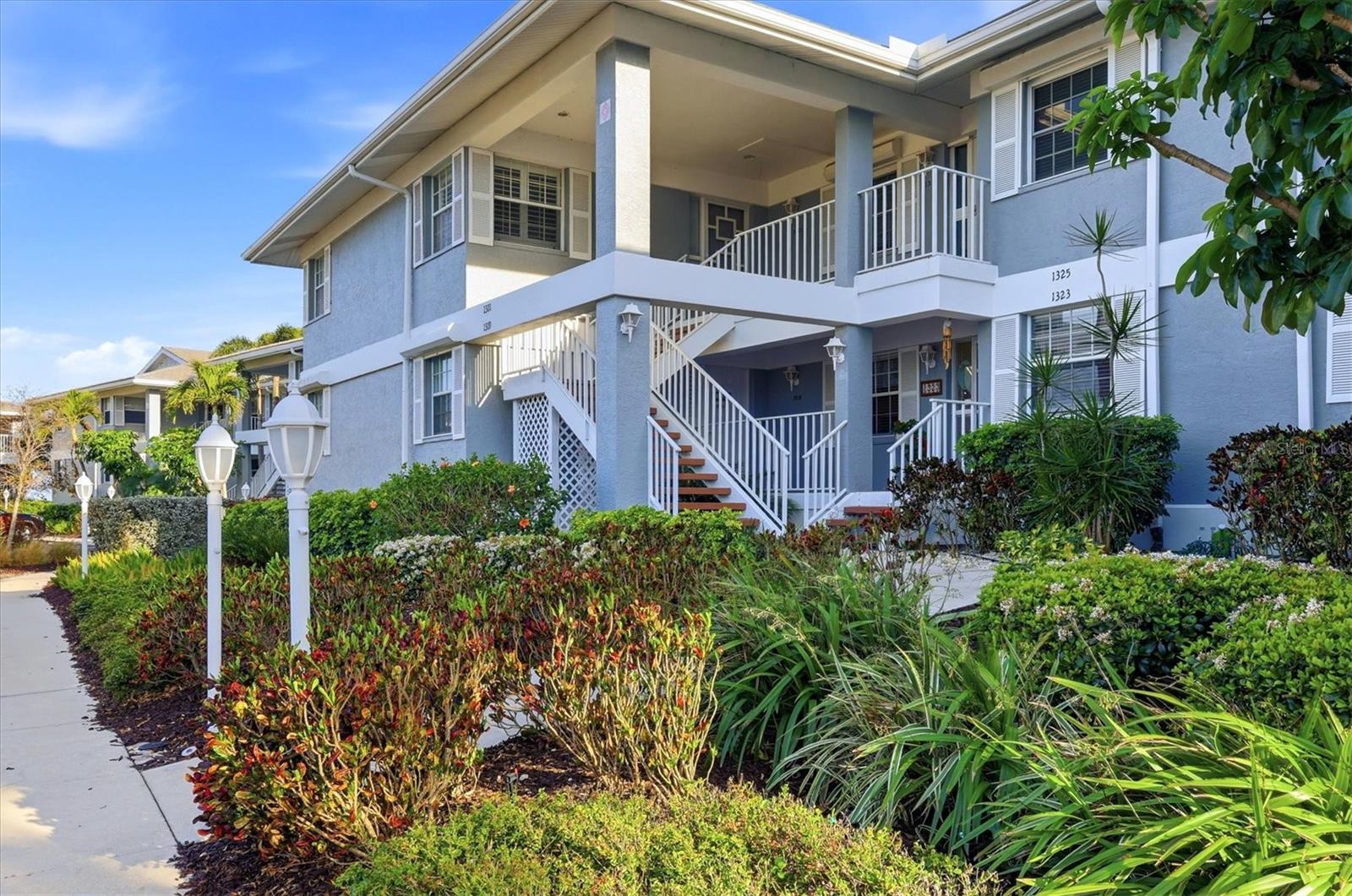 Image 43 of 75 For 1323 Perico Point Circle 107