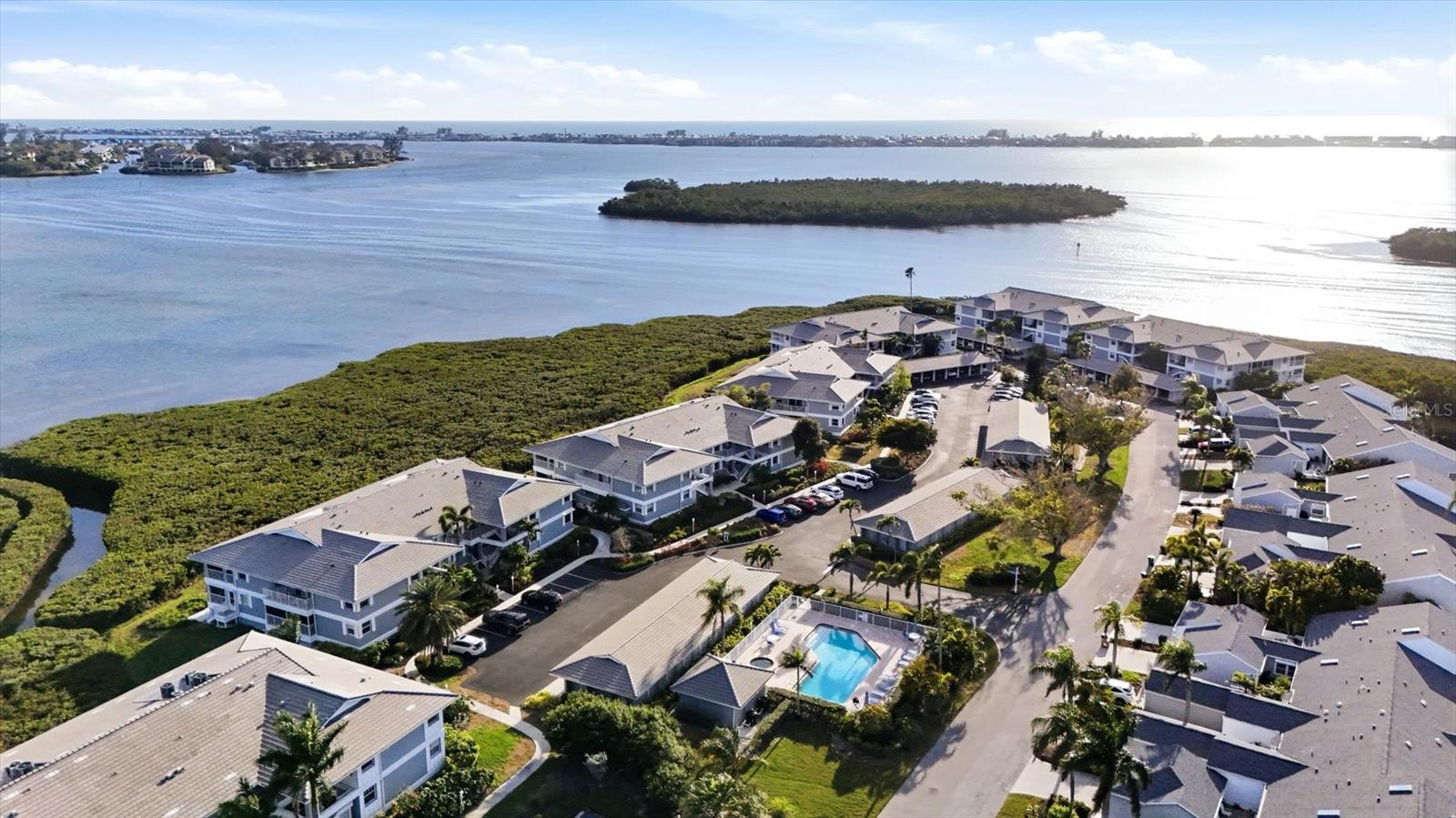 Image 53 of 75 For 1323 Perico Point Circle 107