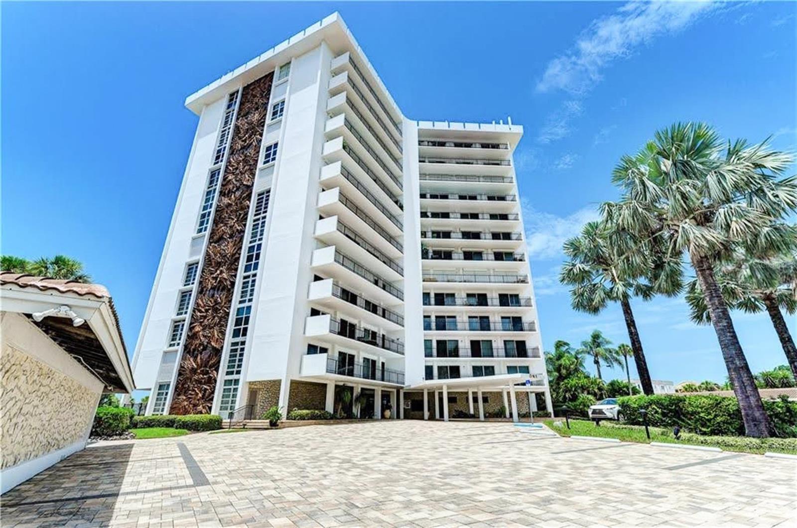 Image 11 of 19 For 1 Benjamin Franklin Drive 3