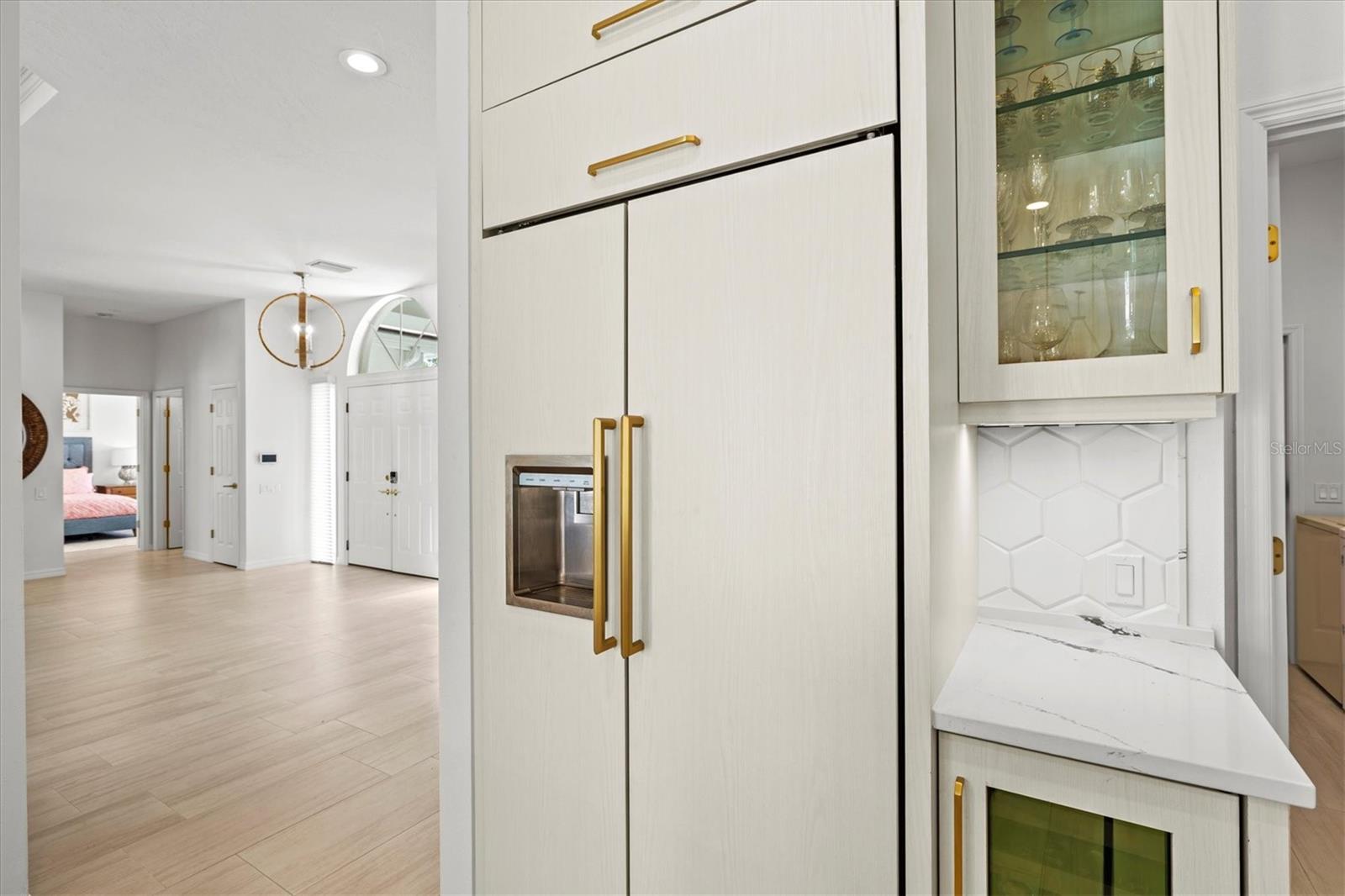 Listing photo id 14 for 7857 Wilton Crescent Circle