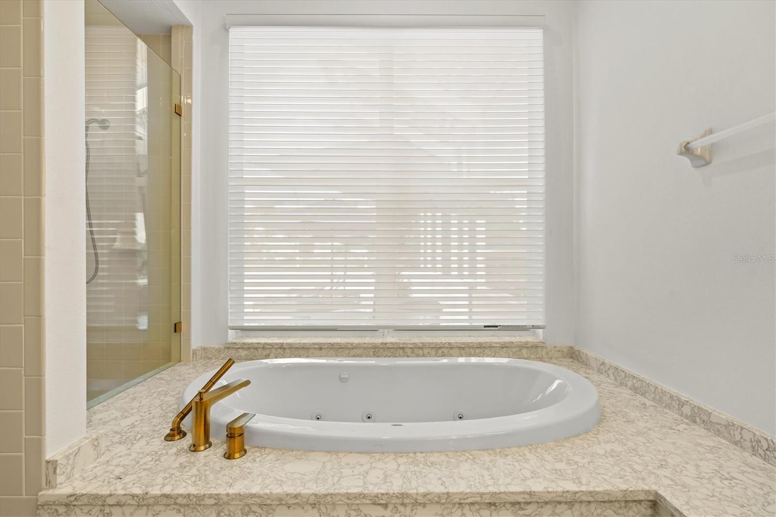 Listing photo id 31 for 7857 Wilton Crescent Circle