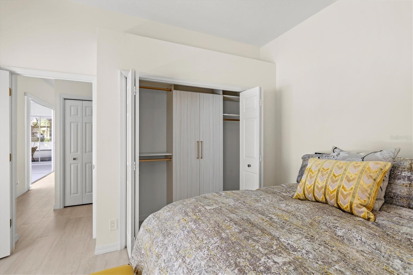 Listing photo id 36 for 7857 Wilton Crescent Circle