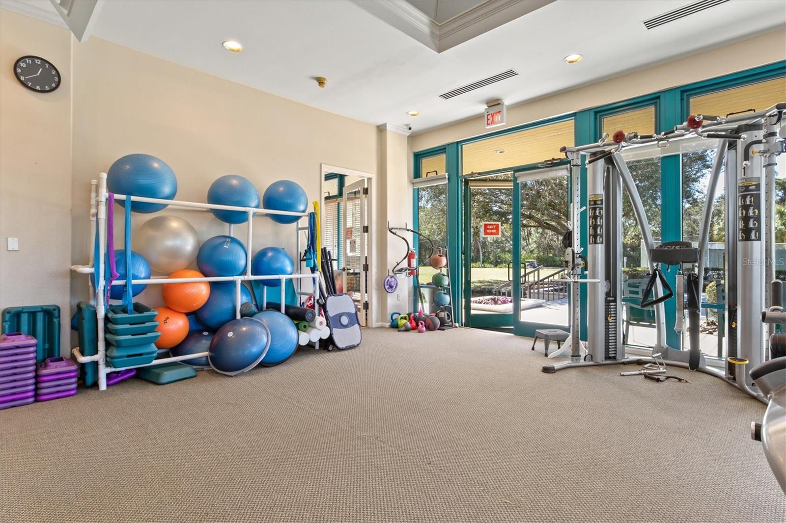 Listing photo id 67 for 7857 Wilton Crescent Circle