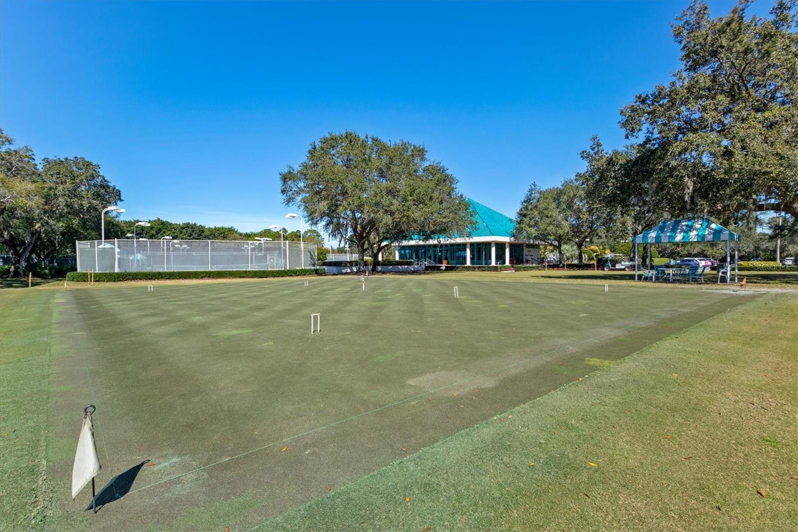 Listing photo id 70 for 7857 Wilton Crescent Circle