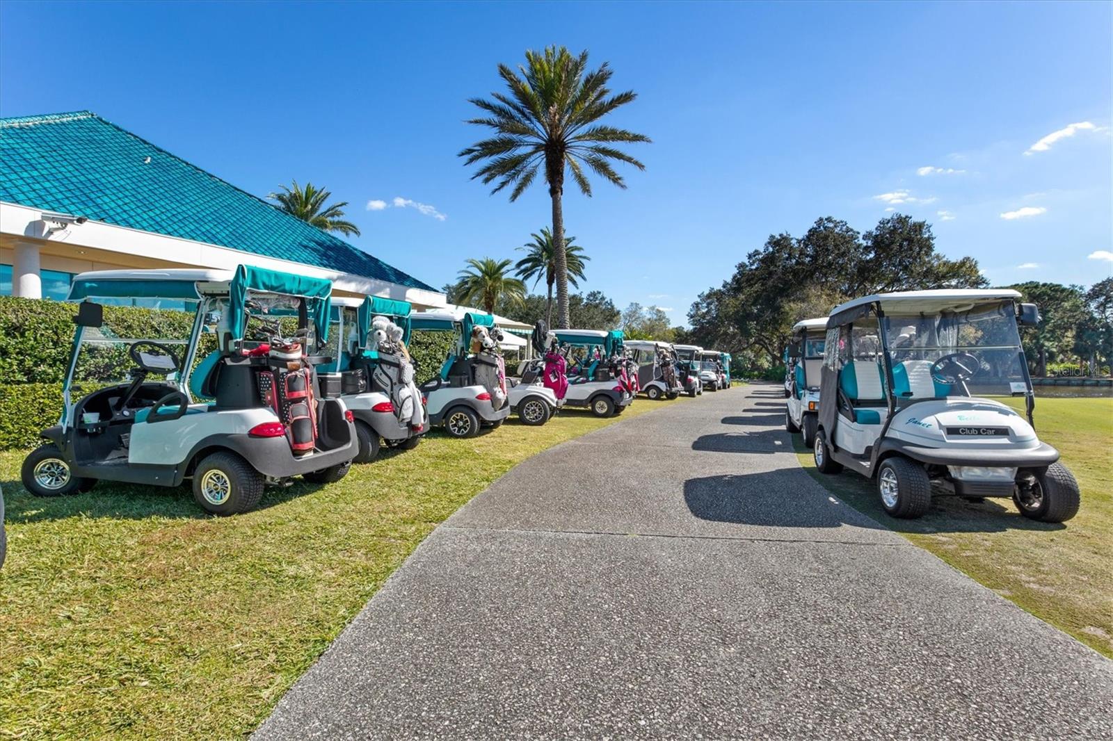 Listing photo id 75 for 7857 Wilton Crescent Circle