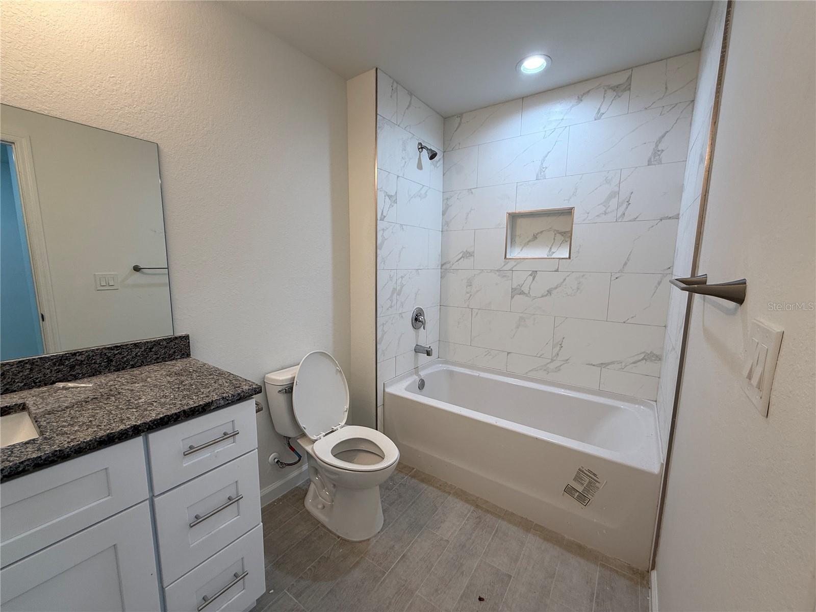 Image 11 of 25 For 4252 Sunburst Avenue