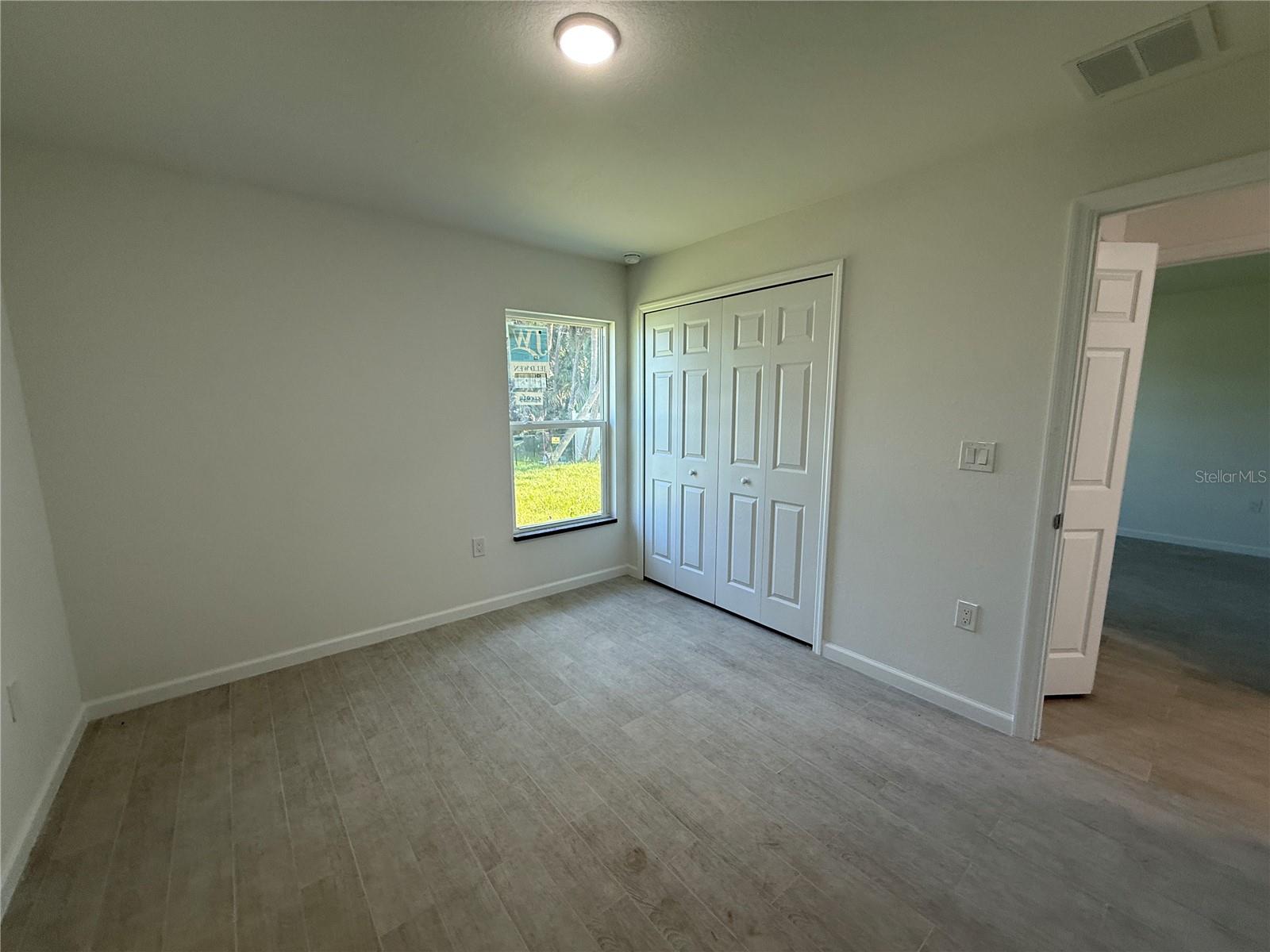 Image 13 of 25 For 4252 Sunburst Avenue