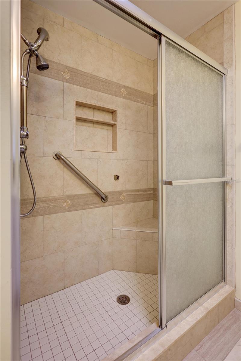 Image 23 of 45 For 1419 Langley Drive