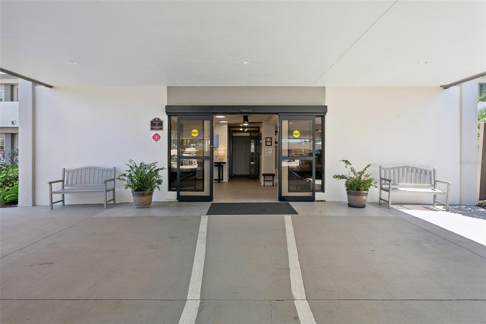 Image 15 of 52 For 5130 Brittany Drive S 1002