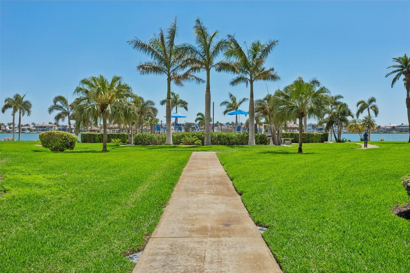 Image 32 of 52 For 5130 Brittany Drive S 1002