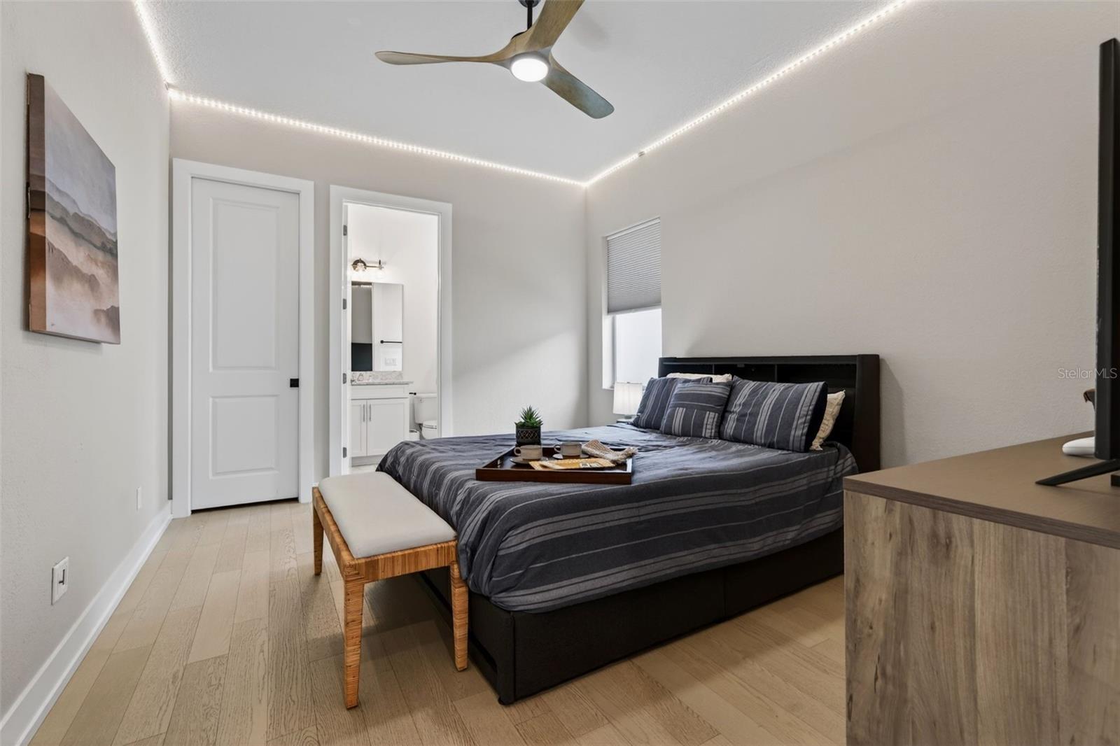 Image 36 of 92 For 8331 Redonda Loop