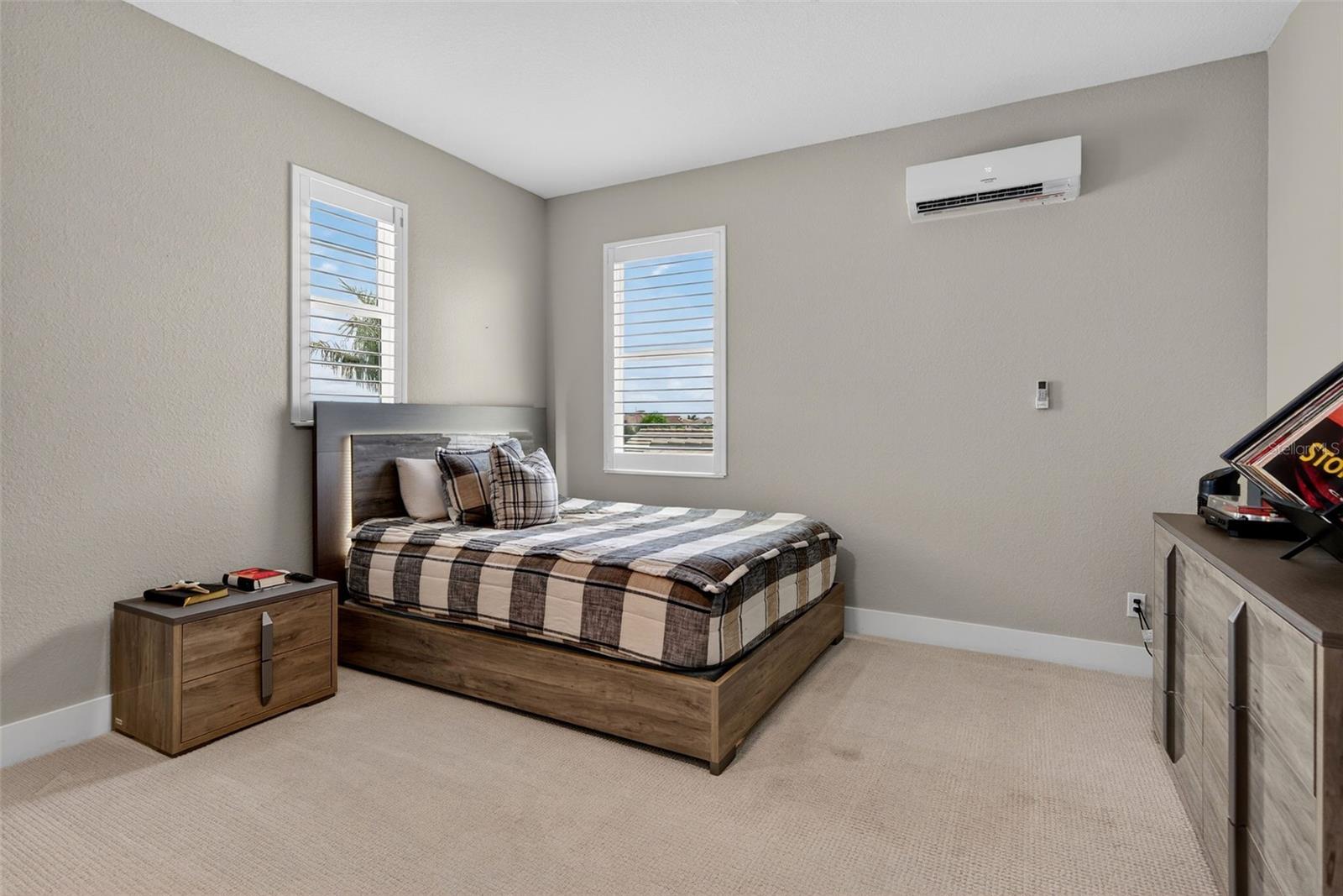 Image 47 of 92 For 8331 Redonda Loop