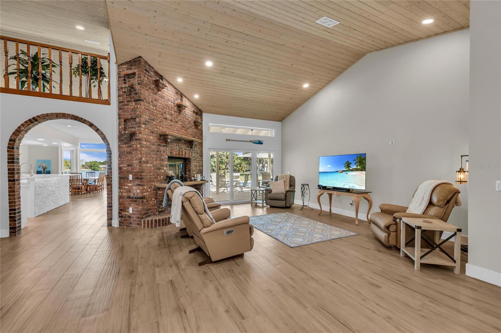 Image 10 of 100 For 770 Buckskin Court