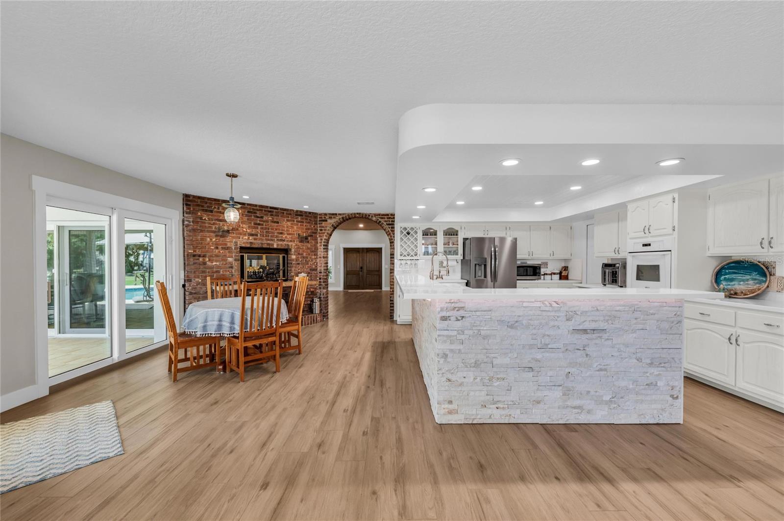 Image 26 of 100 For 770 Buckskin Court