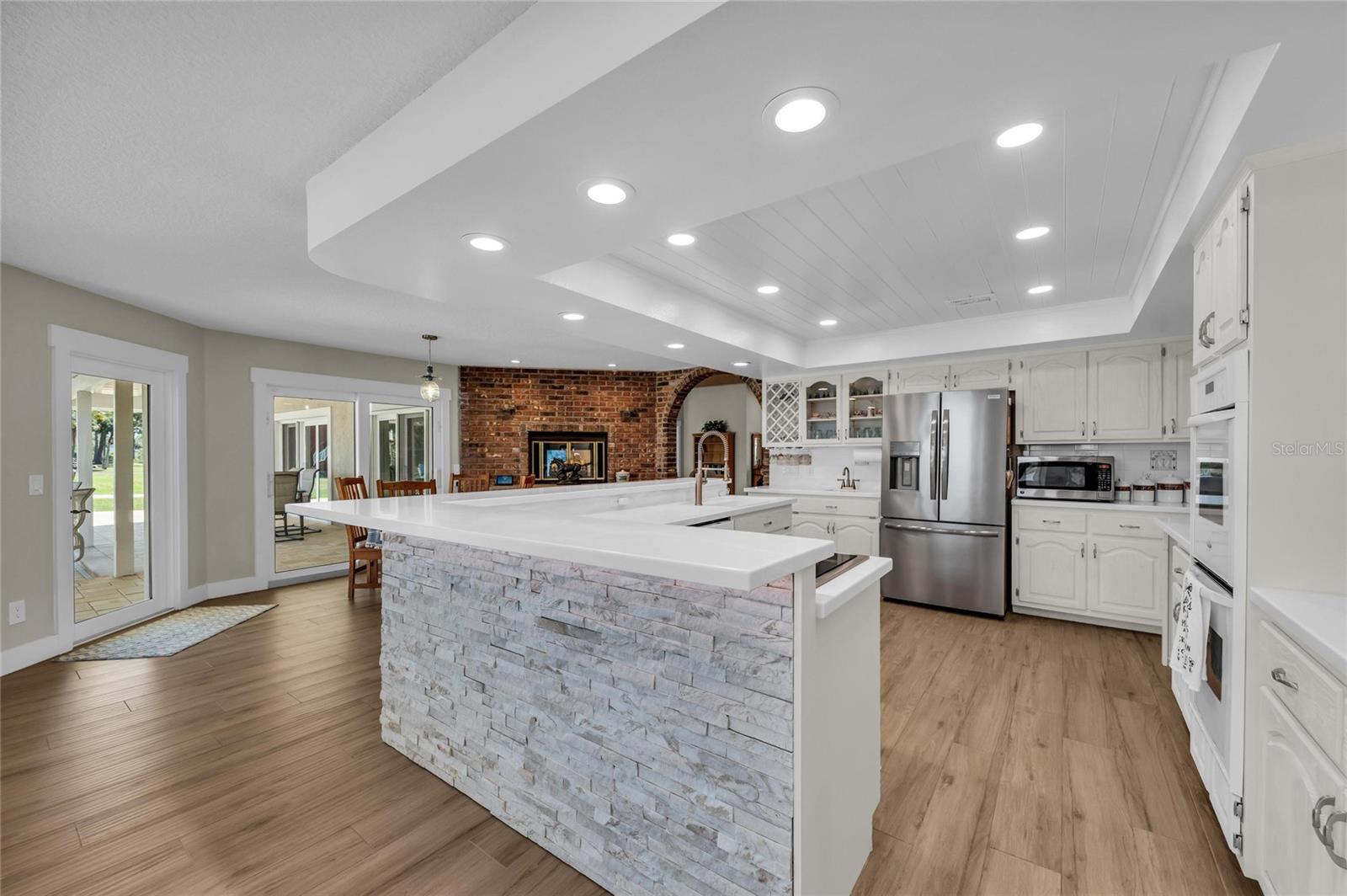 Image 28 of 100 For 770 Buckskin Court