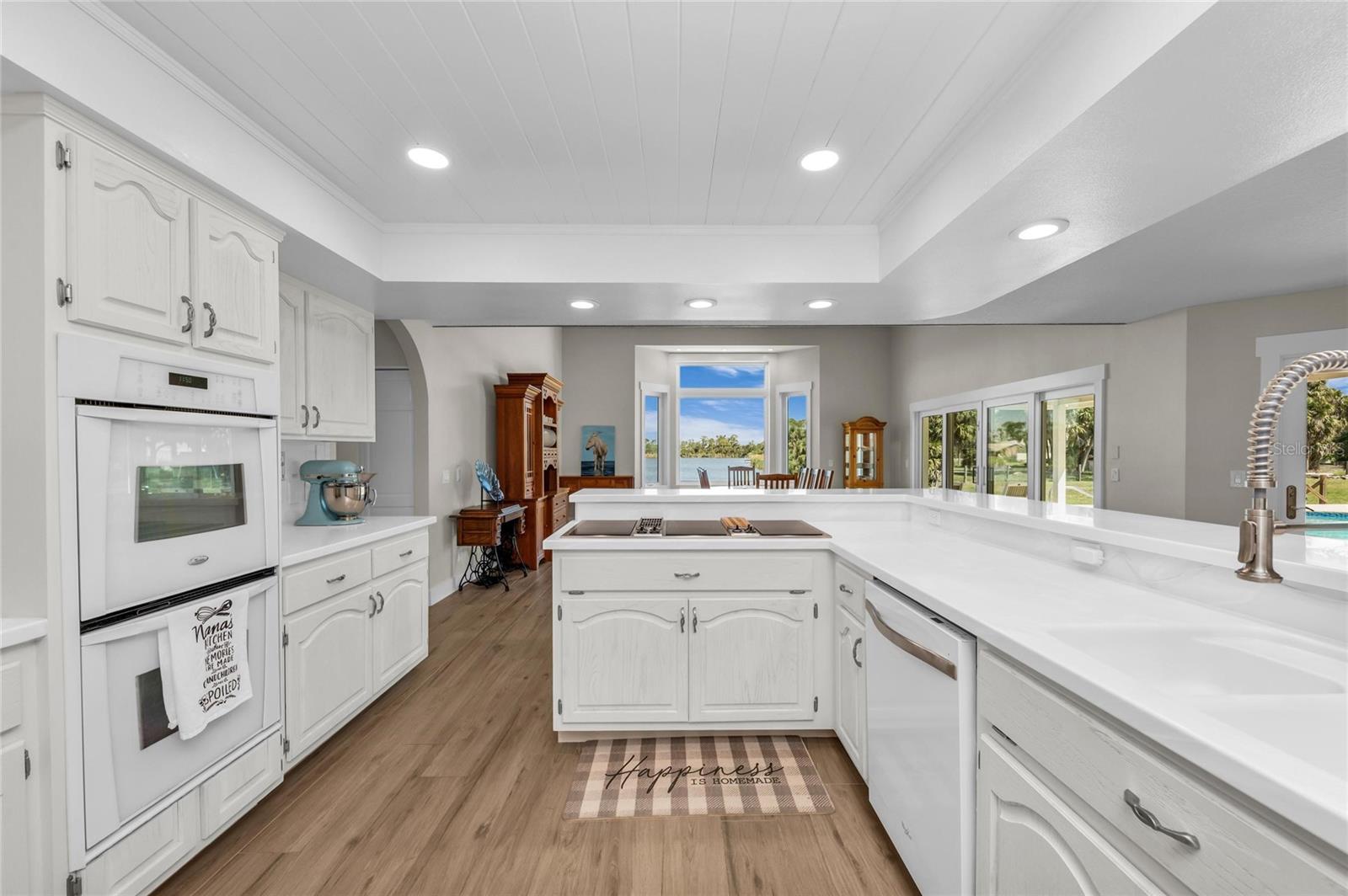 Image 29 of 100 For 770 Buckskin Court