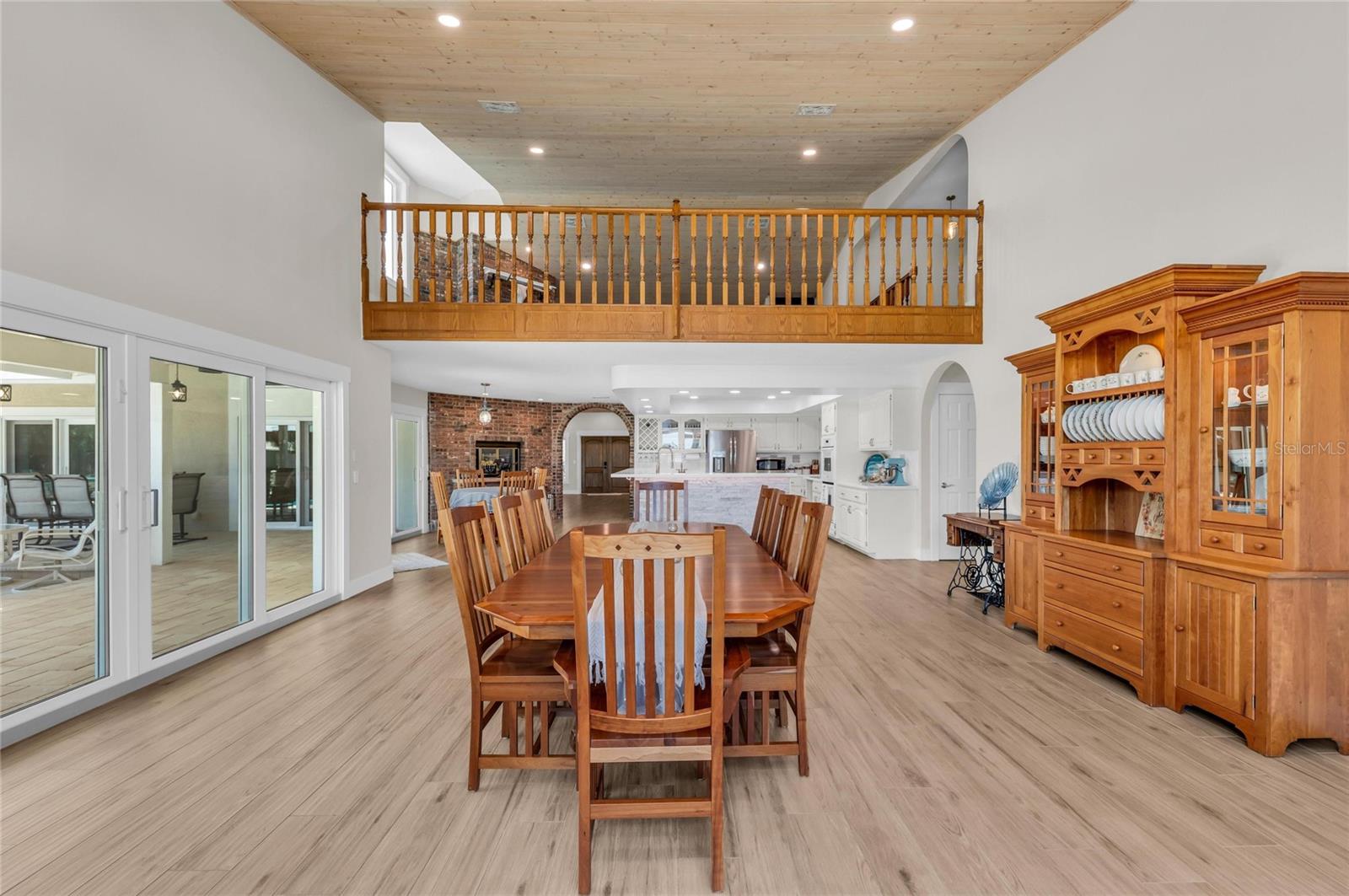 Image 38 of 100 For 770 Buckskin Court