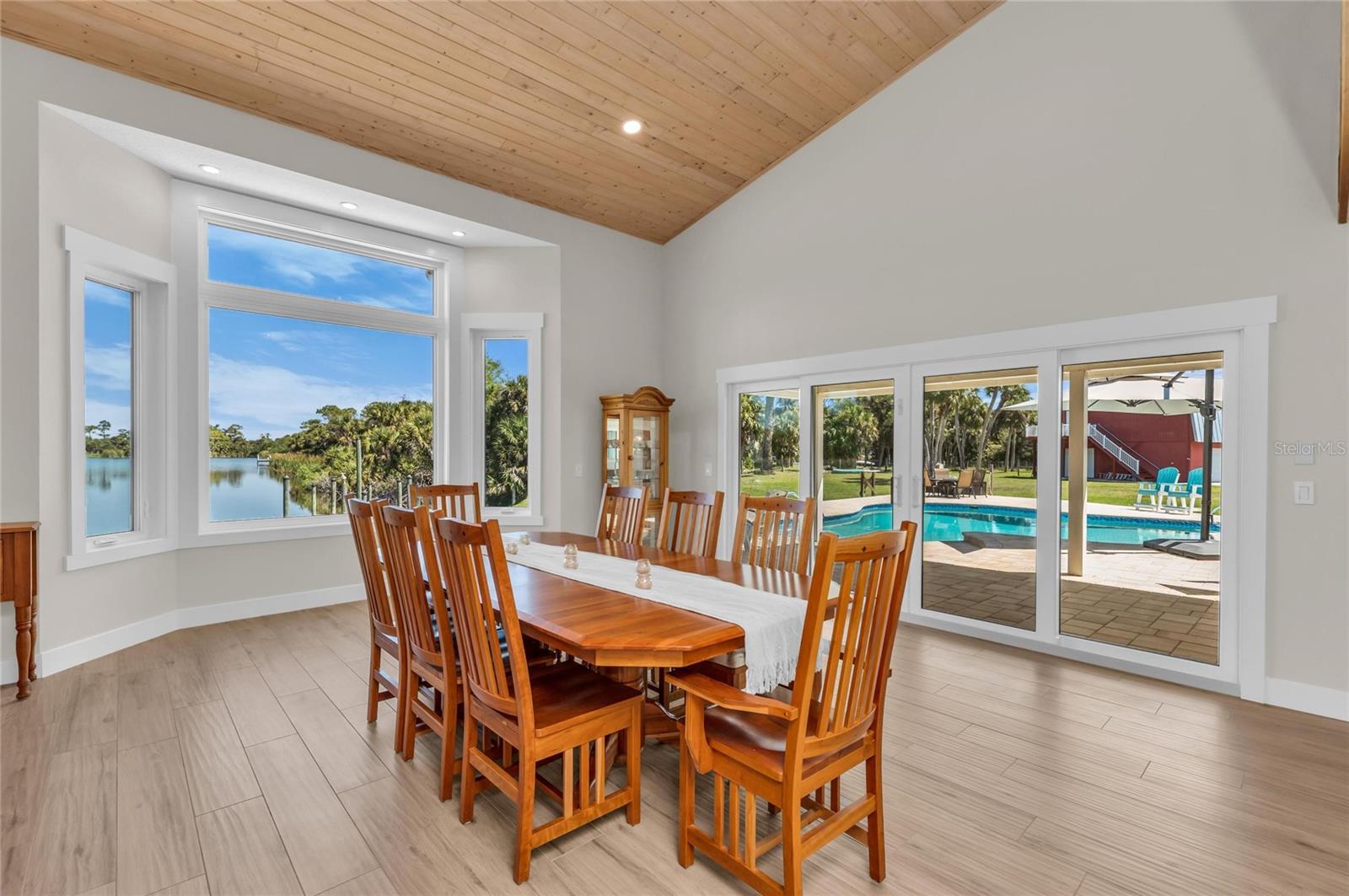 Image 39 of 100 For 770 Buckskin Court