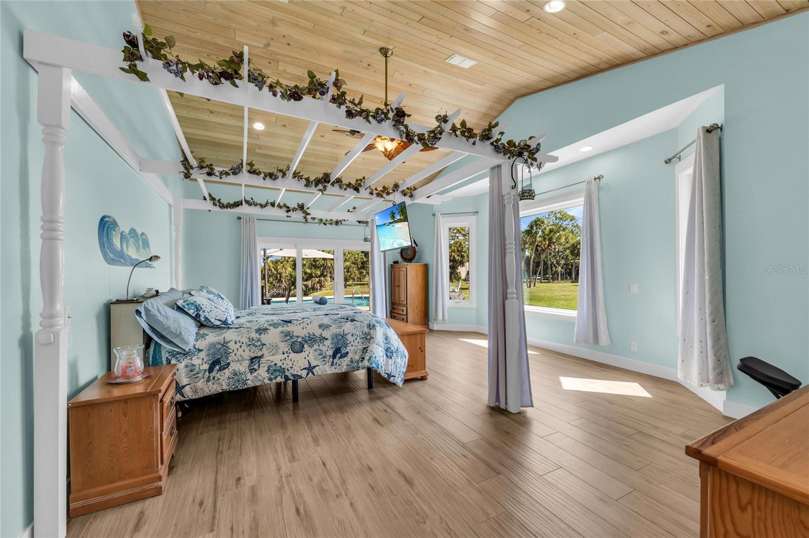 Image 41 of 100 For 770 Buckskin Court