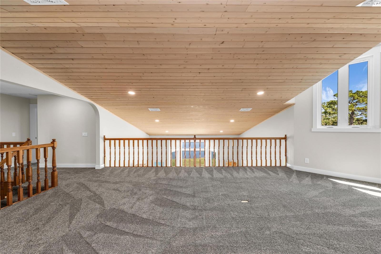 Image 65 of 100 For 770 Buckskin Court