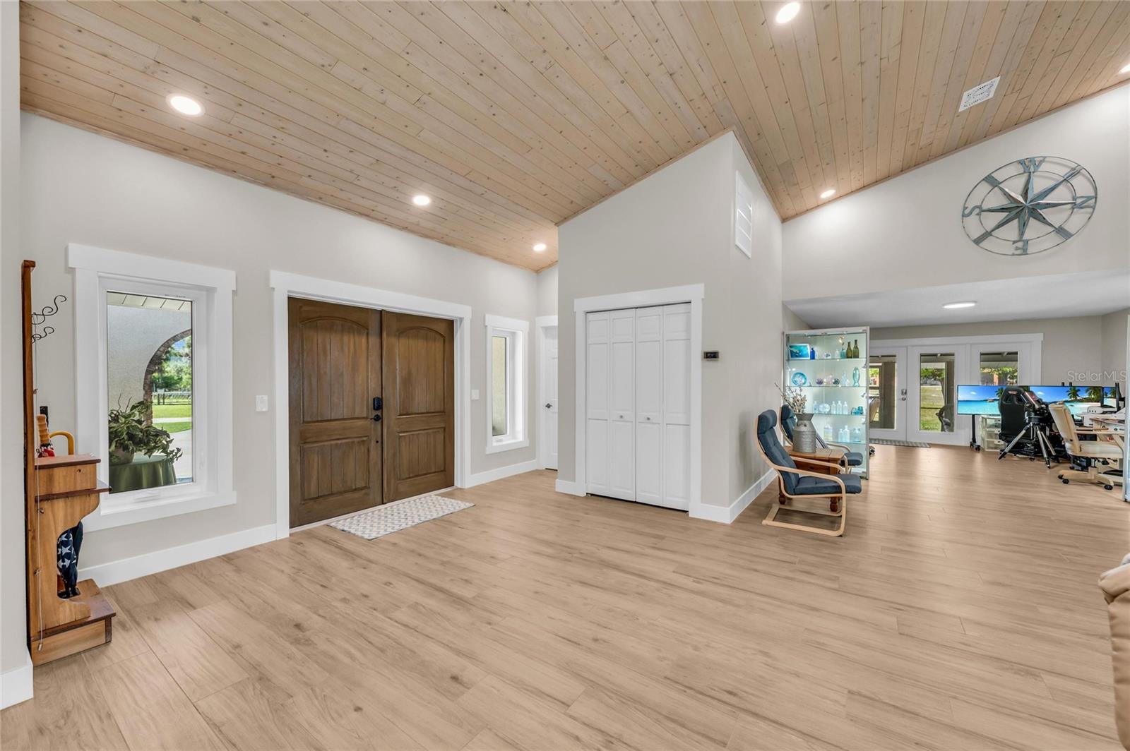 Image 8 of 100 For 770 Buckskin Court