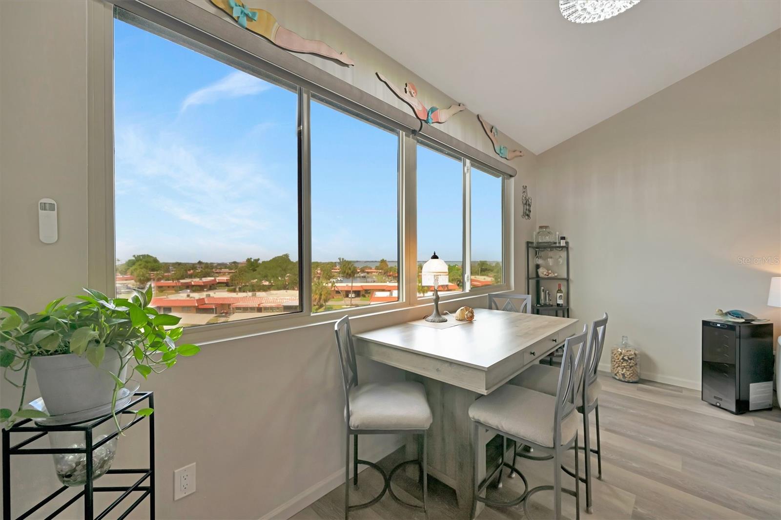 Image 25 of 80 For 9604 Cortez Road W 436