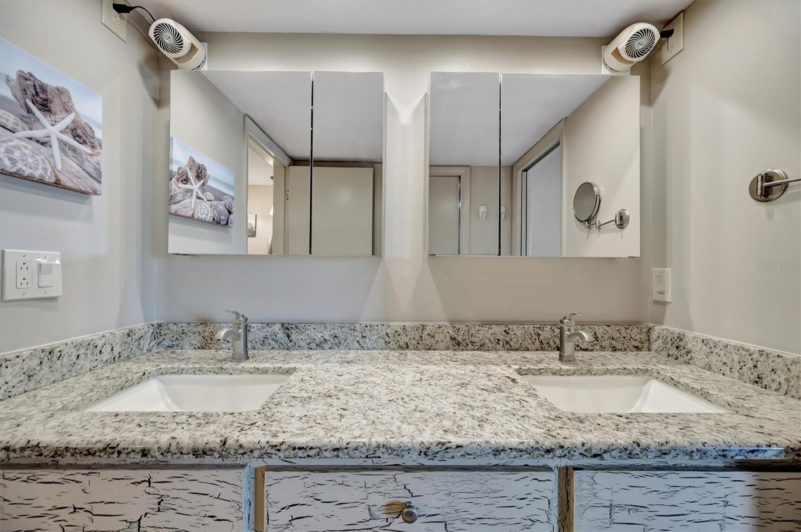 Image 34 of 80 For 9604 Cortez Road W 436