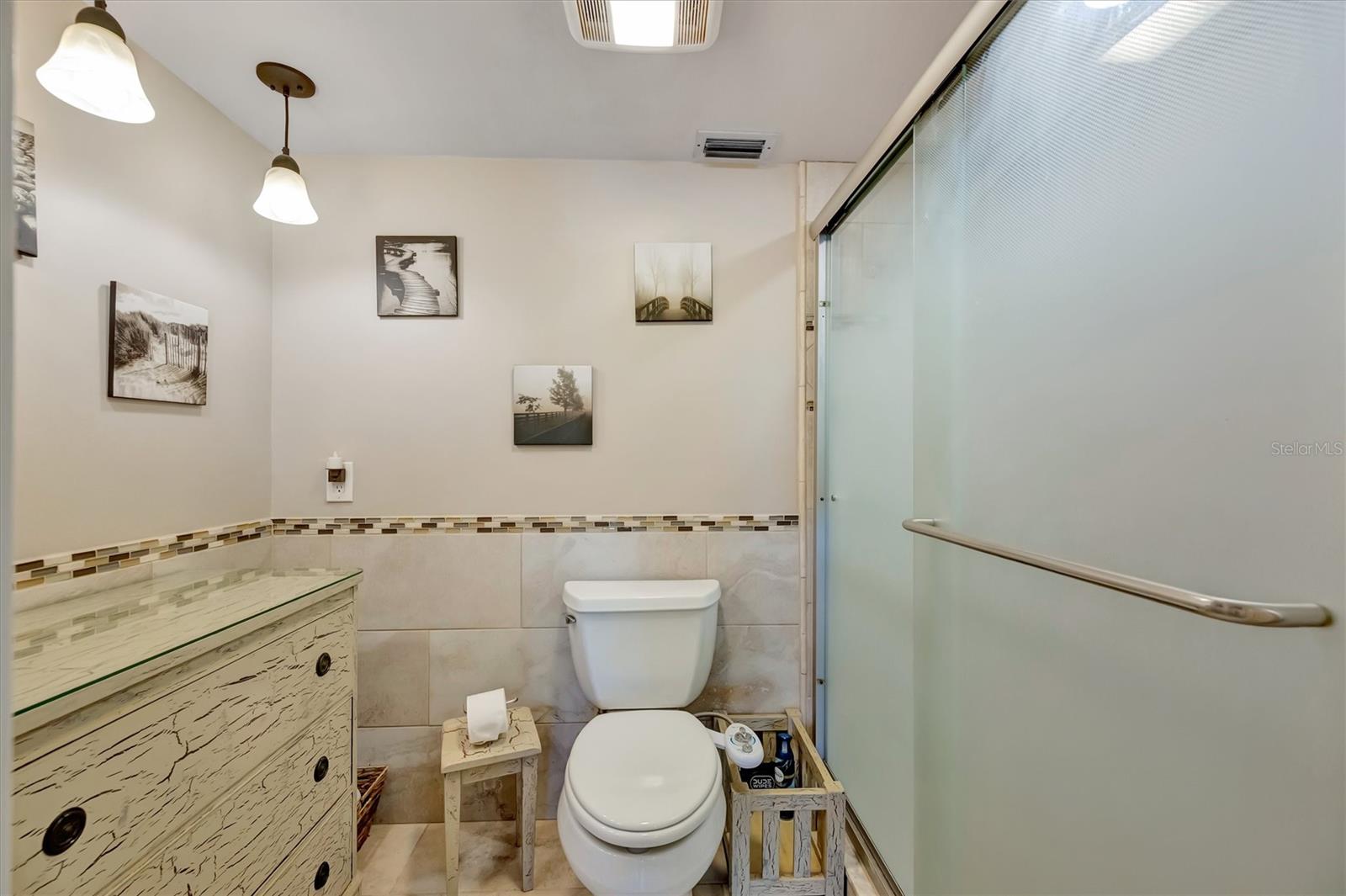 Image 36 of 80 For 9604 Cortez Road W 436