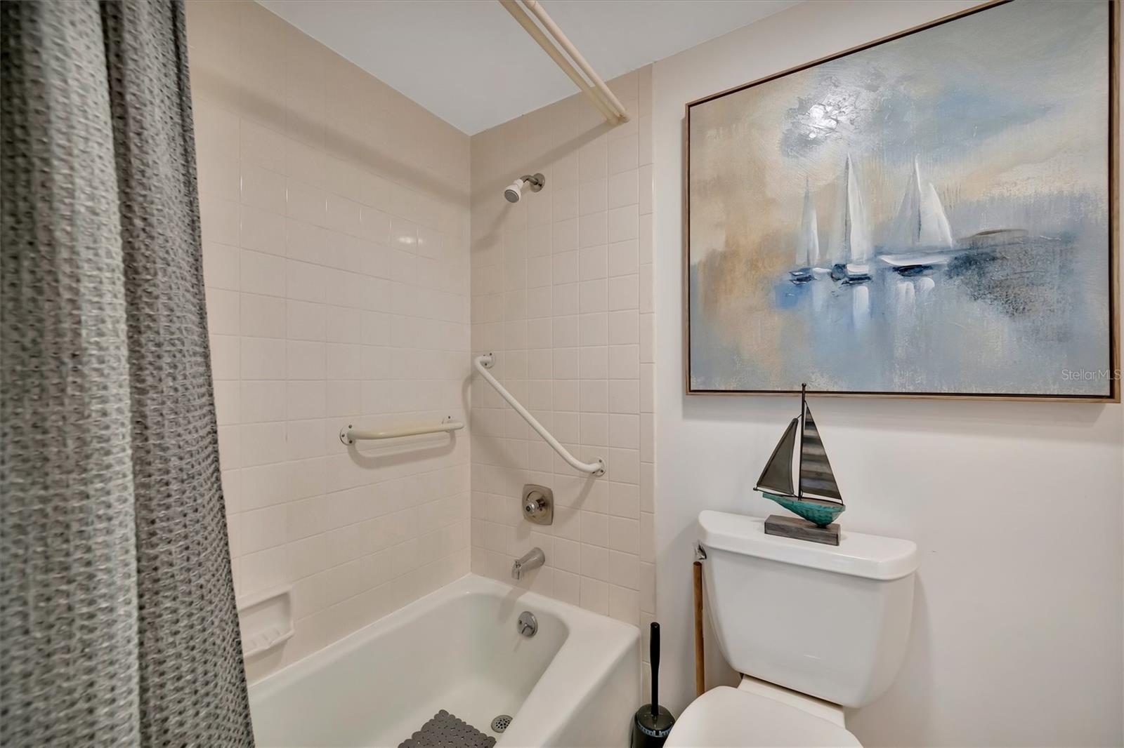 Image 46 of 80 For 9604 Cortez Road W 436