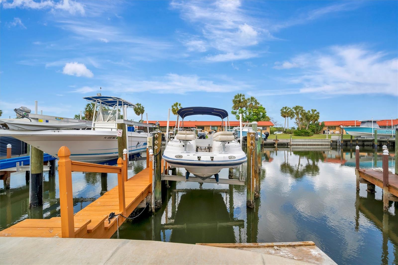 Image 64 of 80 For 9604 Cortez Road W 436