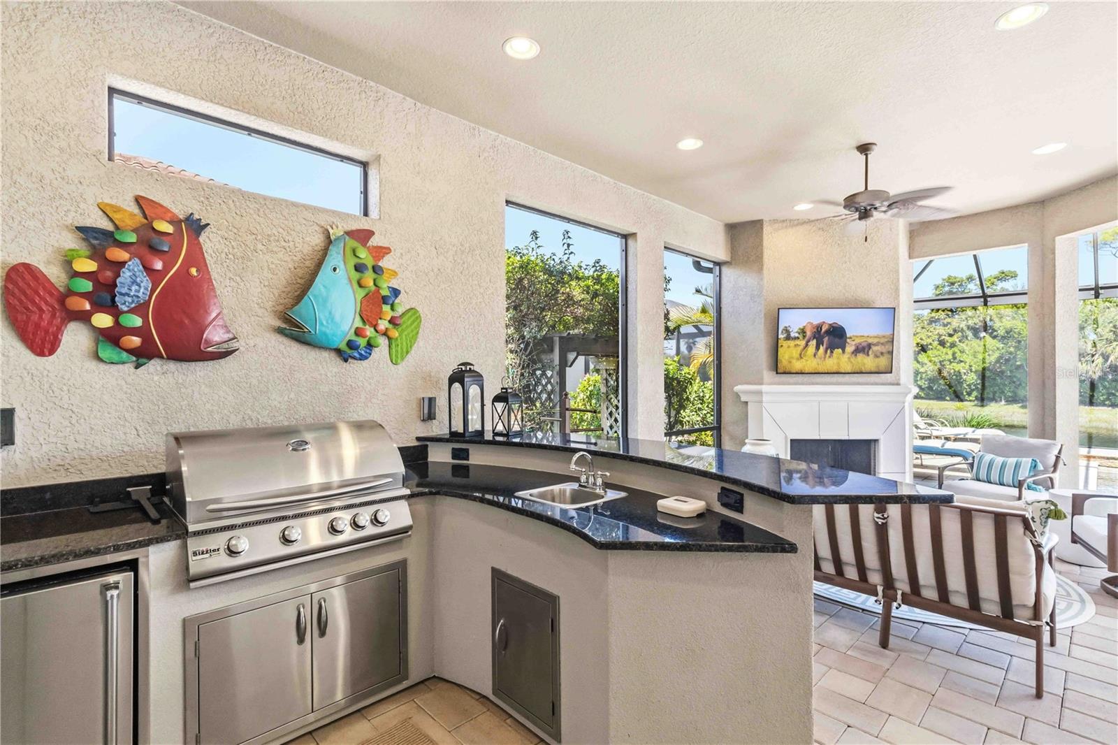 Image 8 of 29 For 3936 Waypoint Avenue