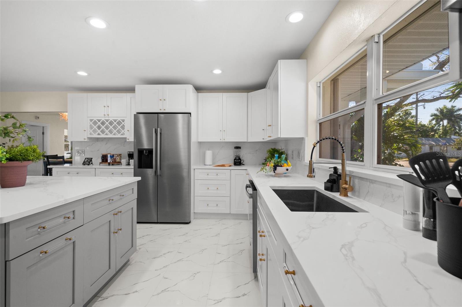 Image 17 of 88 For 625 Olympia Avenue