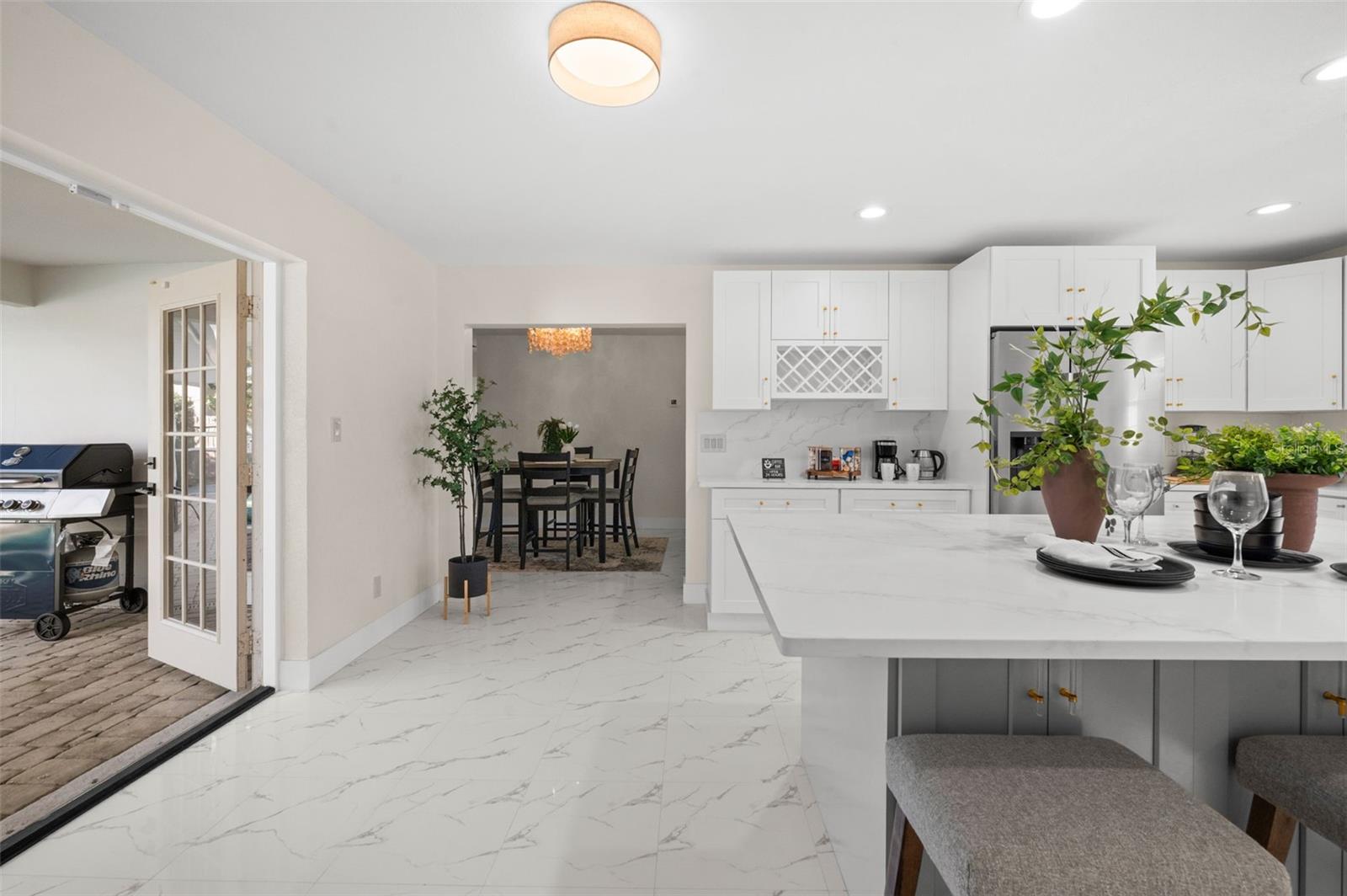 Image 19 of 88 For 625 Olympia Avenue