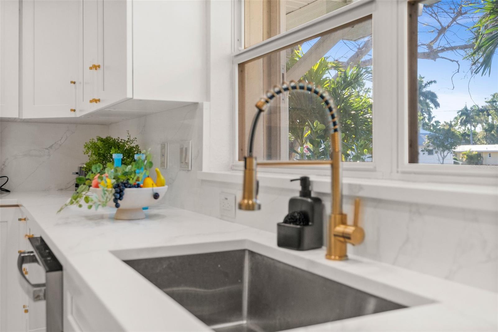 Image 25 of 88 For 625 Olympia Avenue