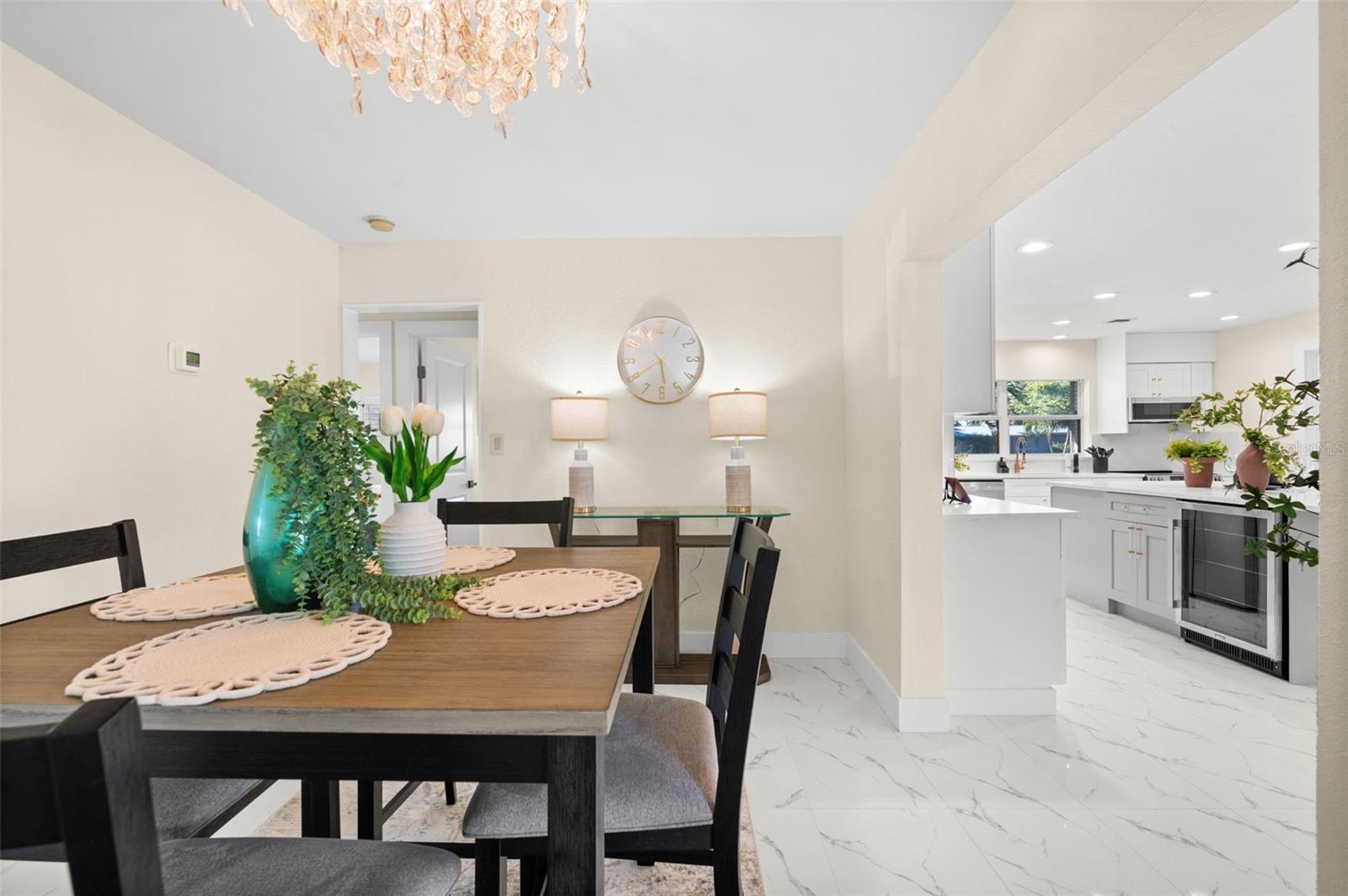 Image 33 of 88 For 625 Olympia Avenue