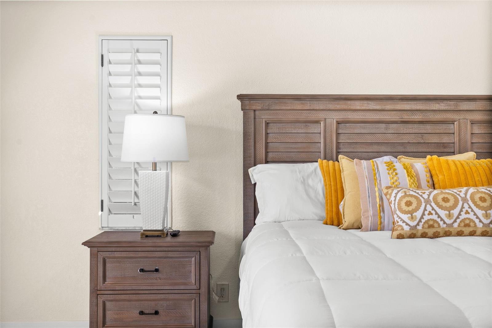 Image 37 of 88 For 625 Olympia Avenue