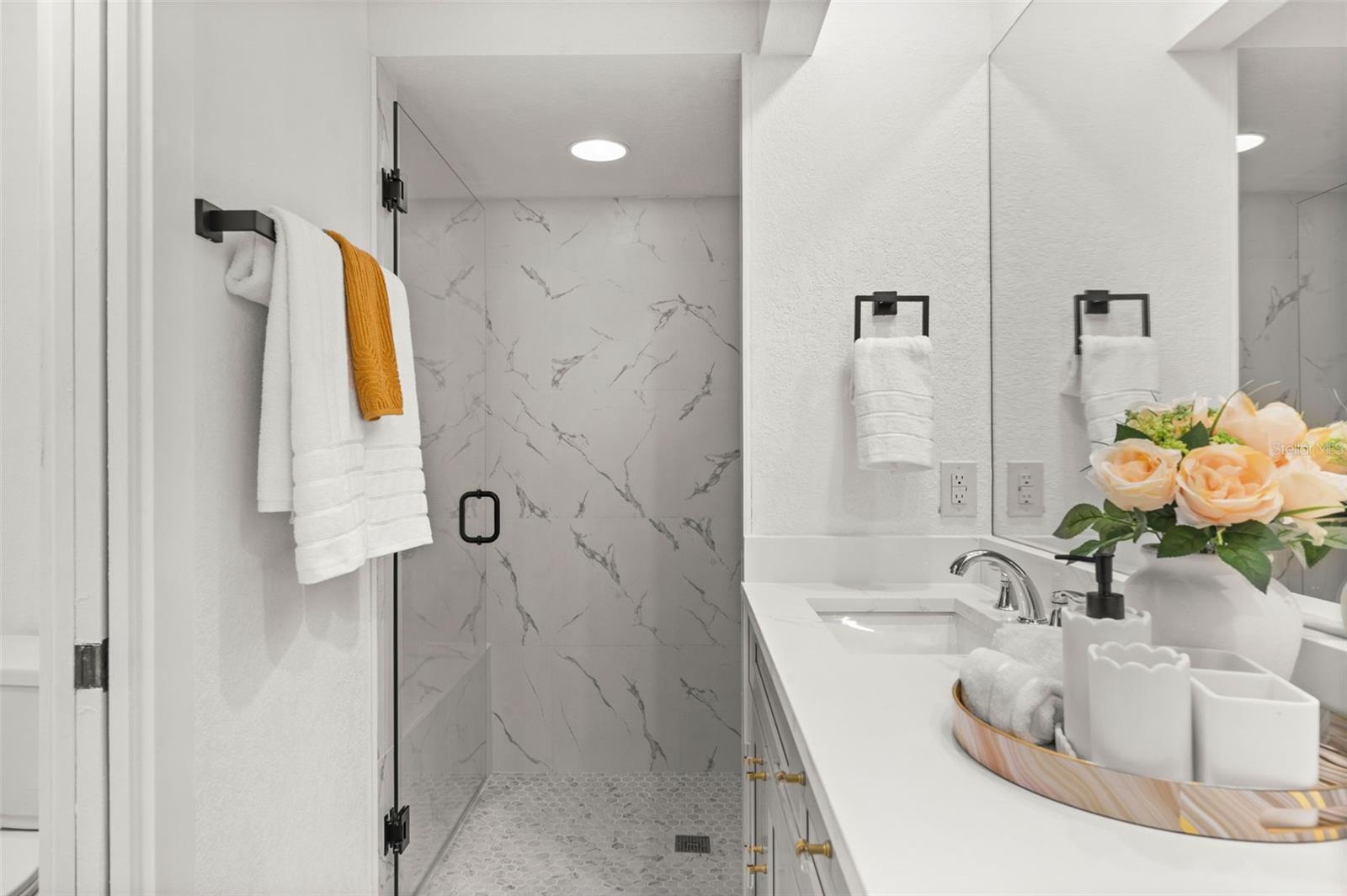 Image 46 of 88 For 625 Olympia Avenue