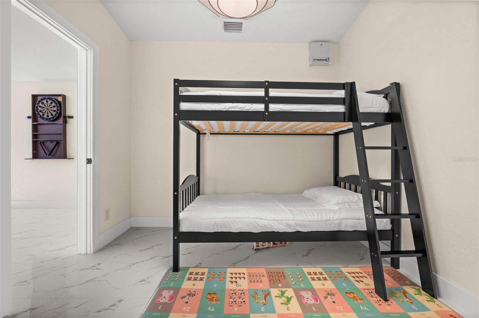 Image 48 of 88 For 625 Olympia Avenue