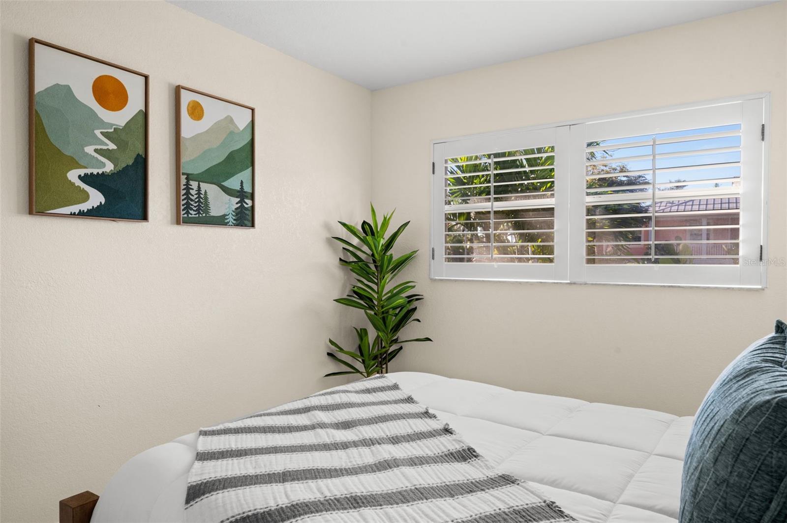 Image 55 of 88 For 625 Olympia Avenue