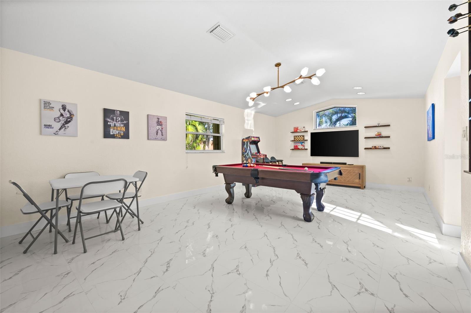 Image 65 of 88 For 625 Olympia Avenue