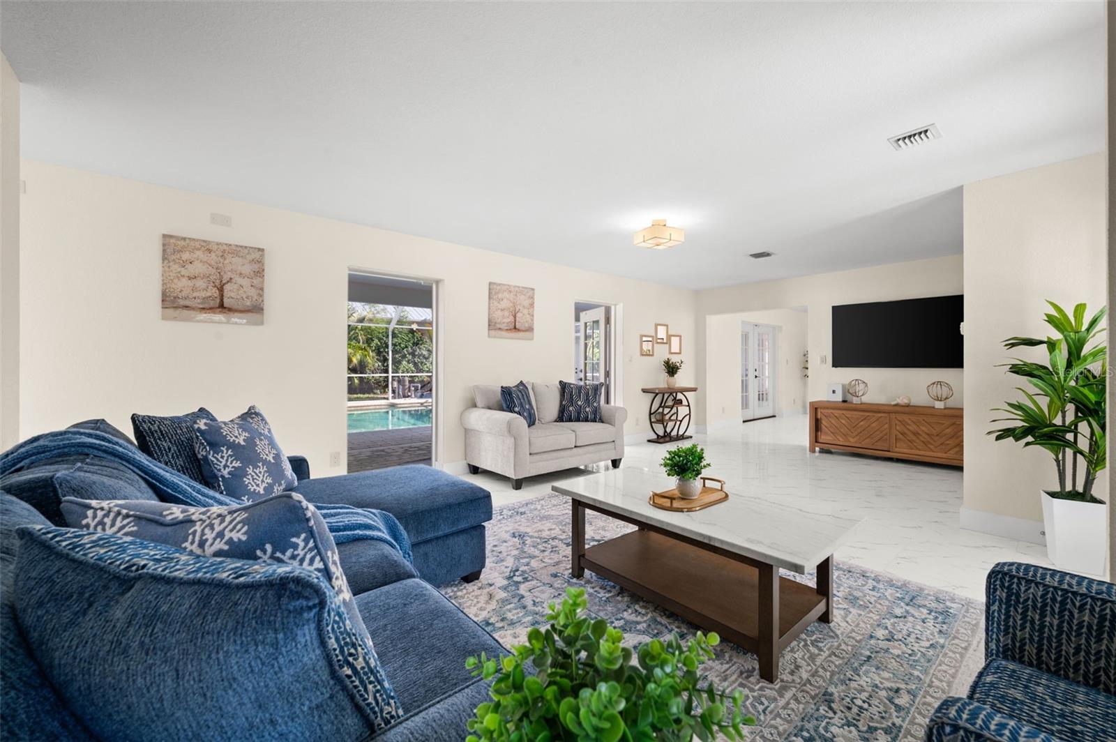 Image 7 of 88 For 625 Olympia Avenue