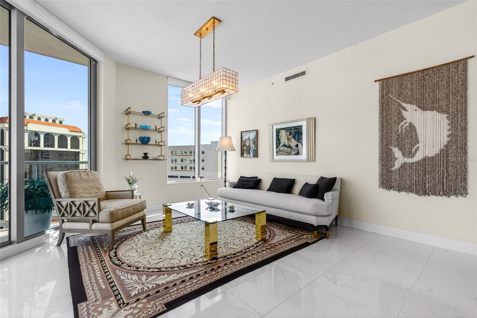 Image 21 of 69 For 111 Pineapple Avenue 806