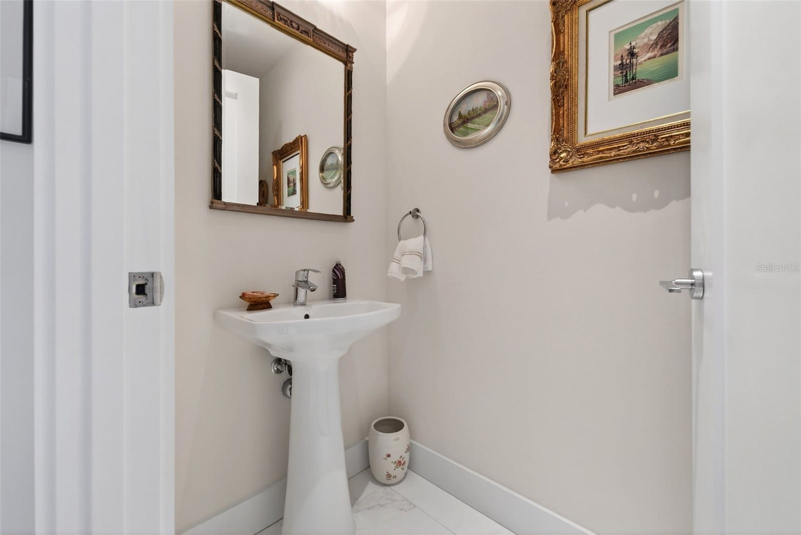 Image 31 of 69 For 111 Pineapple Avenue 806