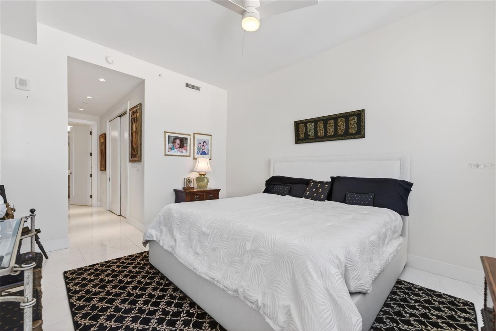 Image 34 of 69 For 111 Pineapple Avenue 806