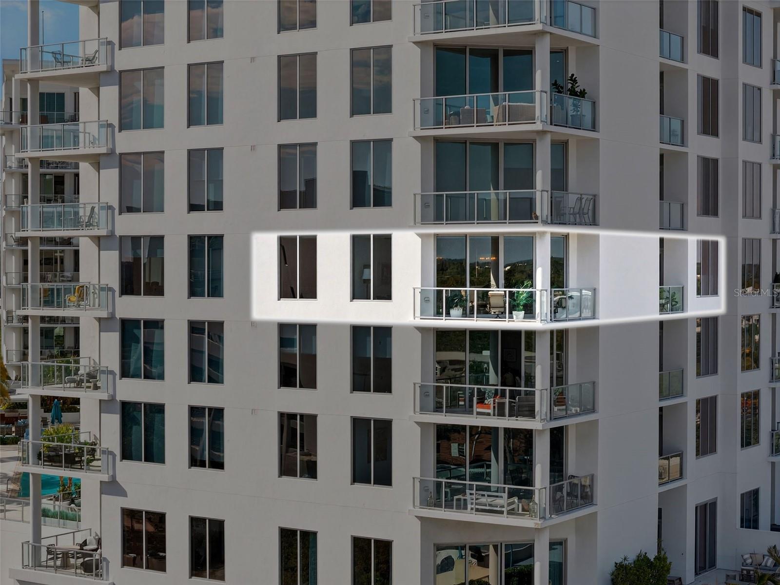 Image 4 of 69 For 111 Pineapple Avenue 806