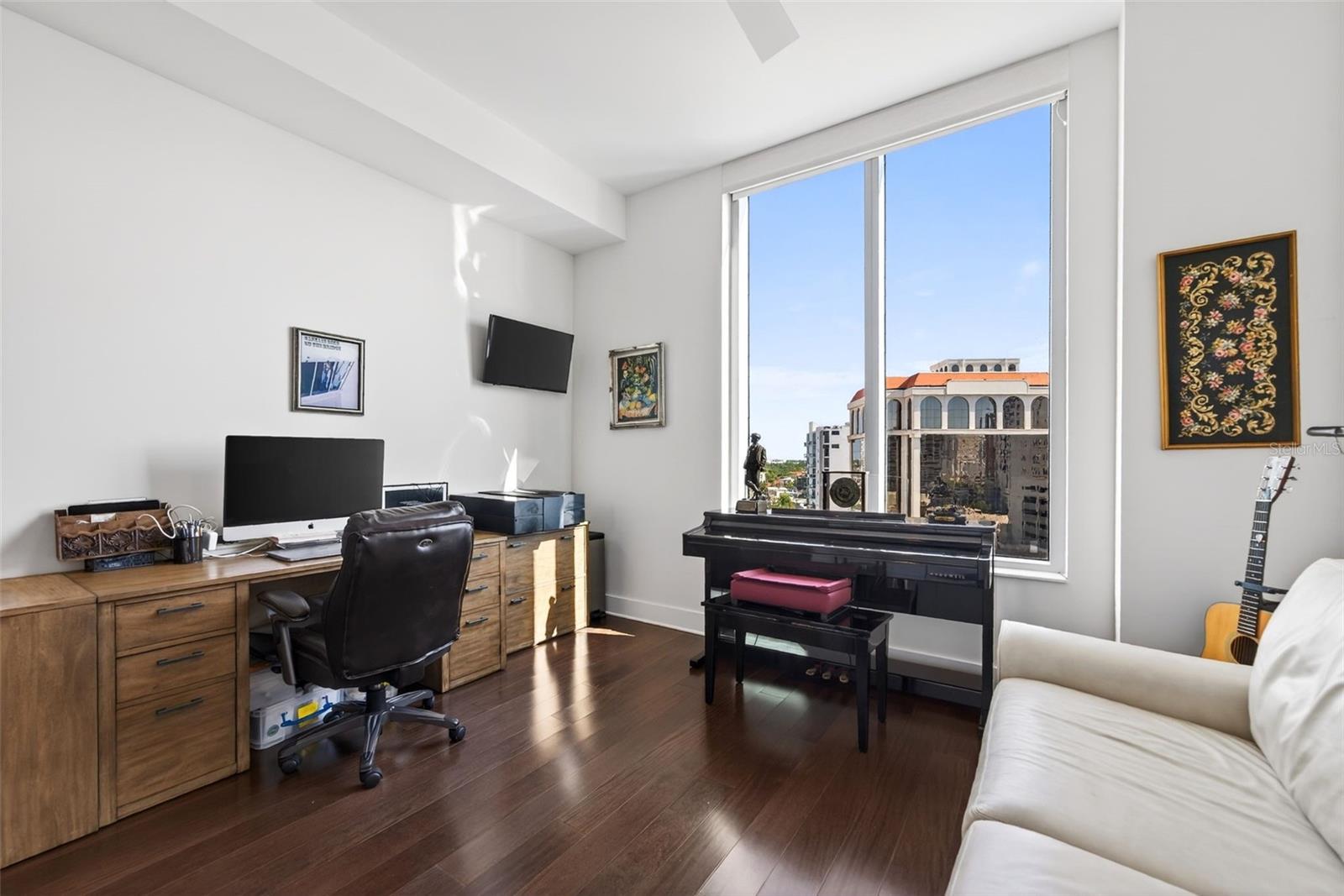 Image 44 of 69 For 111 Pineapple Avenue 806