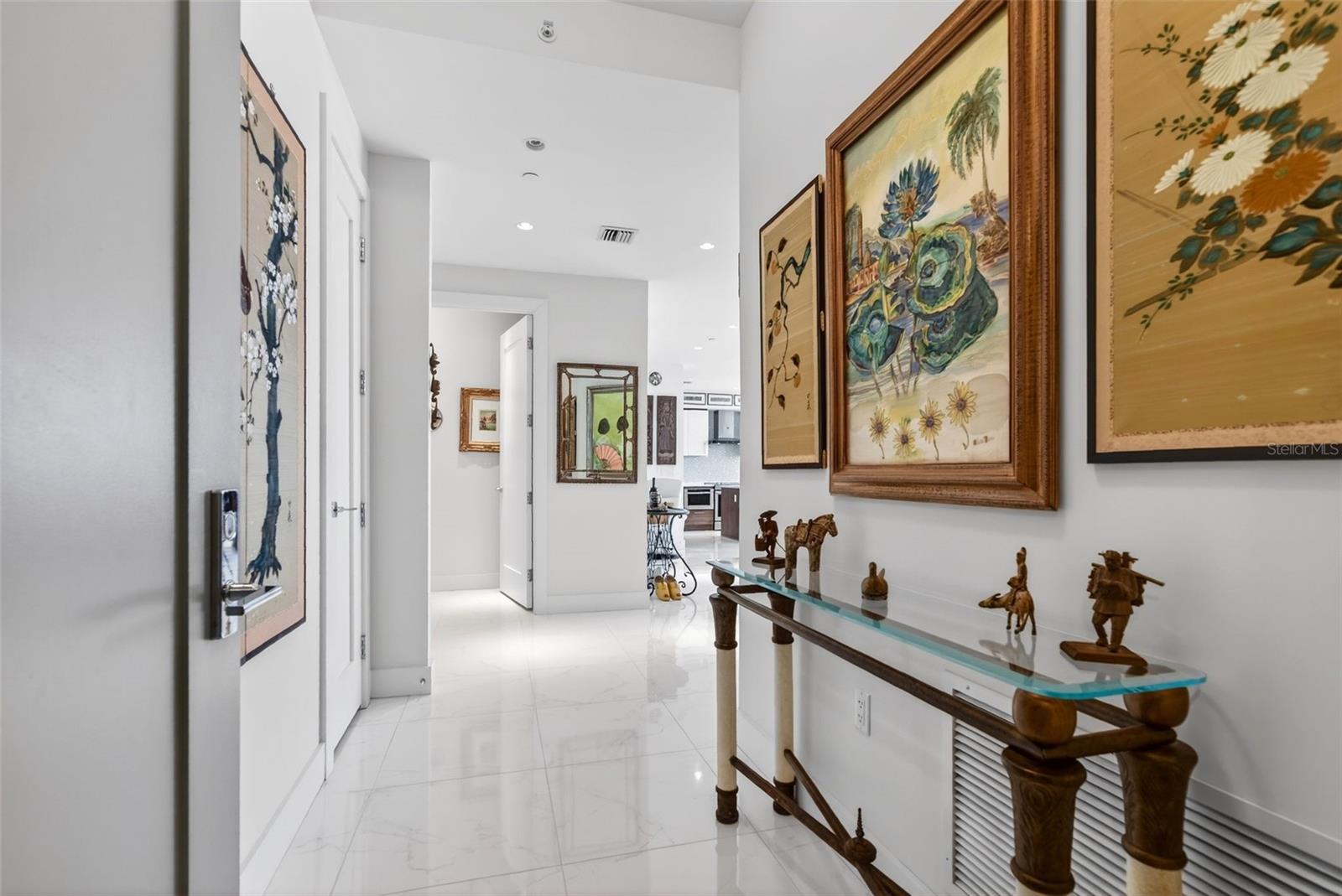 Image 5 of 69 For 111 Pineapple Avenue 806