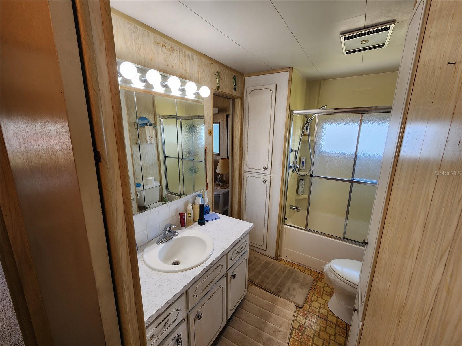 Image 10 of 34 For 316 Danube Circle